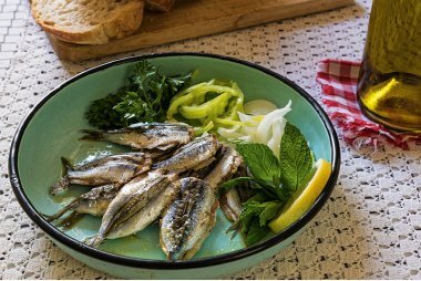 A dietitian shares the best foods for healing anxiety.