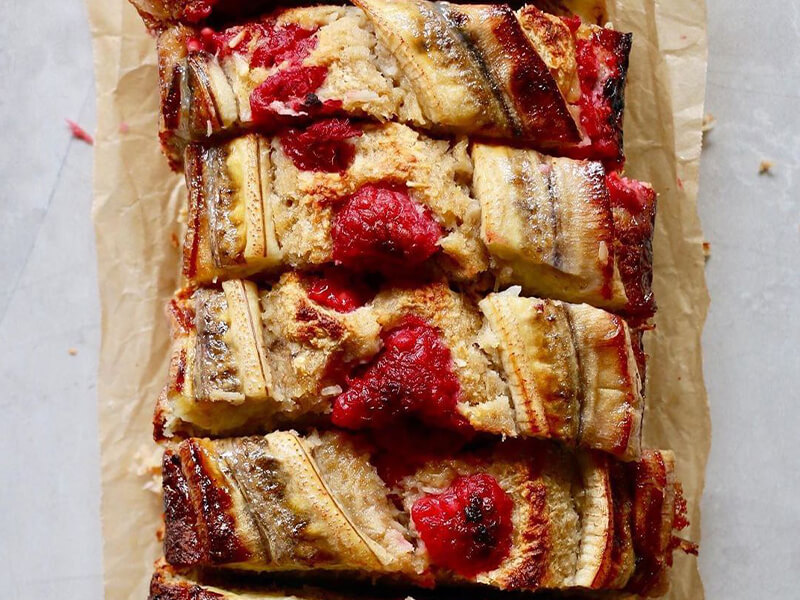 banana raspberry loaf