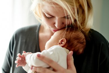 new mums skin problems